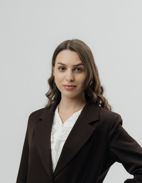 Алина Аверина — юрист практики